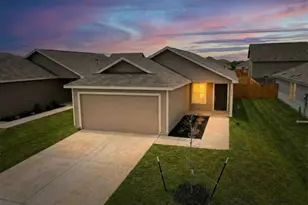 1033 Raintree Rd, Princeton, TX 75407 - Photo 1