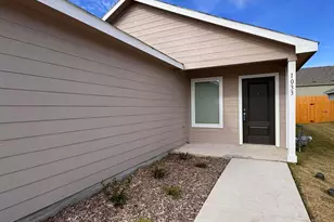 1033 Raintree Rd, Princeton, TX 75407 - Photo 3