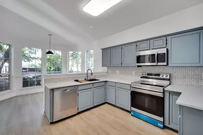 7609 Grassland Drive, Fort Worth, TX 76133 - Photo 5