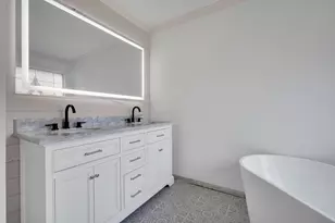 7609 Grassland Dr, Fort Worth, TX 76133 - Photo 15