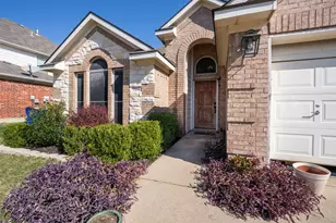 704 Dickerson Ln, Mansfield, TX 76063 - Photo 7