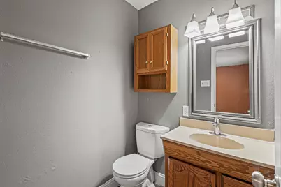 126 Lynnwood Place, Lewisville, TX 75067 - Photo 19