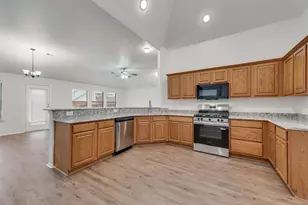 2875 Westover Dr, Grand Prairie, TX 75052 - Photo 17