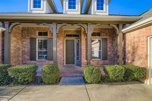 8406 Pecan Creek Dr, Arlington, TX 76001 - Photo 3