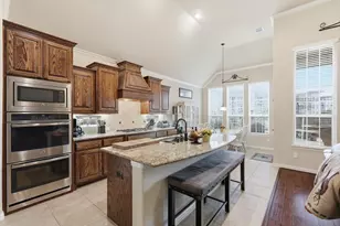 412 Dominion Dr, Euless, TX 76039 - Photo 3