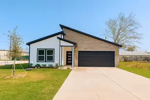 121 Loon Bay Dr, Gun Barrel City, TX 75156 - Photo 1