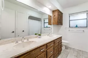 1210 Wiltshire Dr, Carrollton, TX 75007 - Photo 13