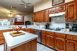 1023 High Cotton Ln, Rockwall, TX 75087 - Photo 5