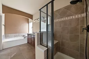 2852 England Pkwy, Grand Prairie, TX 75054 - Photo 11