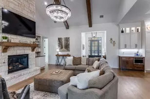 129 Lariat Ct, Azle, TX 76020 - Photo 5