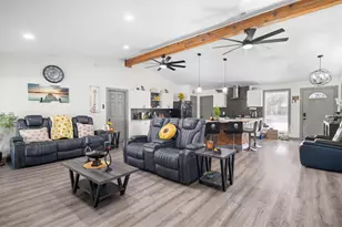 203 Lemon Dr, Arlington, TX 76018 - Photo 9