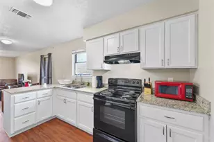 740 742 744 Sycamore St, Paris, TX 75460 - Photo 7