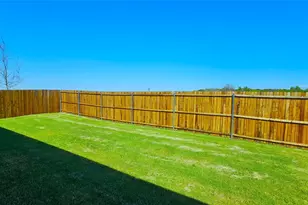 702 Roanoke Dr, Princeton, TX 75407 - Photo 29