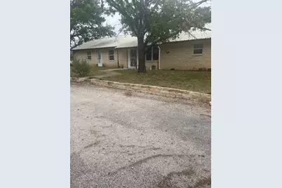 915 W Hwy 84 Highway W, Mullin, TX 76864 - Photo 3