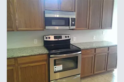 633 Blue Sky Drive, Arlington, TX 76002 - Photo 9