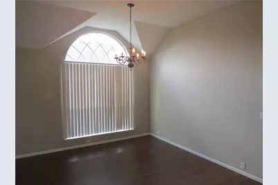633 Blue Sky Drive, Arlington, TX 76002 - Photo 5