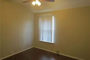 633 Blue Sky Dr, Arlington, TX 76002 - Photo 15