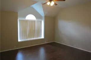 633 Blue Sky Dr, Arlington, TX 76002 - Photo 11