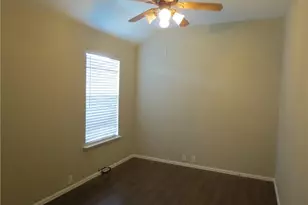 633 Blue Sky Dr, Arlington, TX 76002 - Photo 17