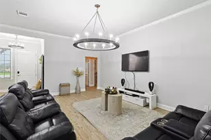 342 W Huffman St, Krum, TX 76249 - Photo 9