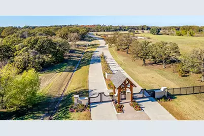 10100 Belle Oak Court, Burleson, TX 76028 - Photo 3