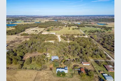 10112 Belle Oak Court, Burleson, TX 76028 - Photo 15