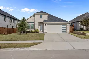 10608 Volente Ct, Fort Worth, TX 76126 - Photo 3