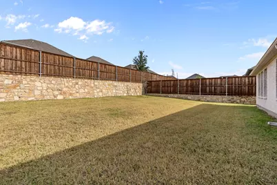 10608 Volente Court, Fort Worth, TX 76126 - Photo 35