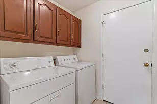 2401 Bluffton Dr, Plano, TX 75075 - Photo 33