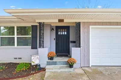 829 Inwood Drive, McKinney, TX 75069 - Photo 3