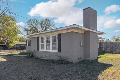 1803 4th St, Brownwood, TX 76801 - Photo 5