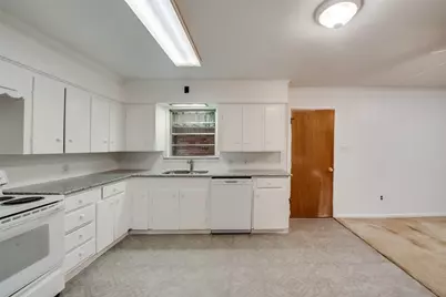 1002 Majors Drive, Mesquite, TX 75149 - Photo 11