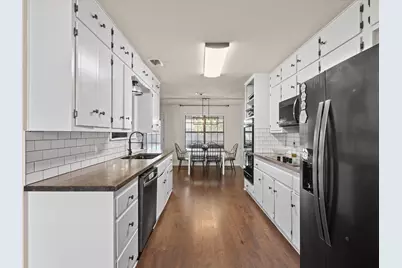 402 Brookview Drive, Decatur, TX 76234 - Photo 5