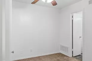 539 Ranch Trail, Irving, TX 75063 - Photo 33