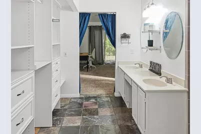 539 Ranch Trail #172, Irving, TX 75063 - Photo 29