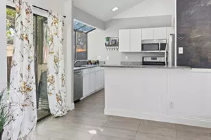 539 Ranch Trail, Irving, TX 75063 - Photo 13