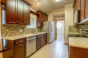 4018 View Point Dr, Granbury, TX 76048 - Photo 15