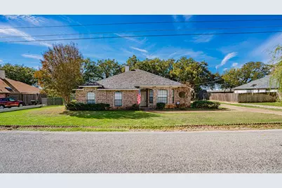 4018 View Point Drive, Granbury, TX 76048 - Photo 1