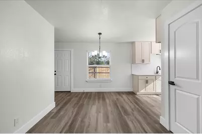 2933 Lucinda Lane, Fort Worth, TX 76119 - Photo 13