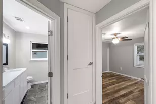 1200 Walker Dr, Hurst, TX 76053 - Photo 17