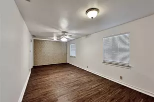 725 Danish Dr, Grand Prairie, TX 75050 - Photo 7