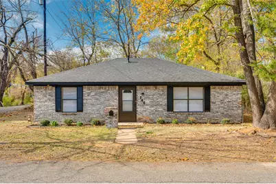 740 10th Street SE, Paris, TX 75460 - Photo 1