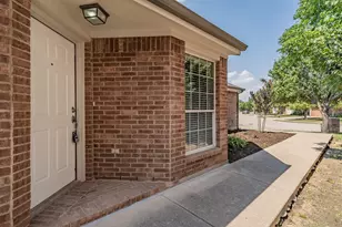 3028 Thicket Bend Ct, Fort Worth, TX 76244 - Photo 3