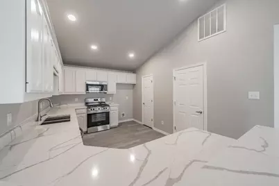 3028 Thicket Bend Court, Fort Worth, TX 76244 - Photo 11