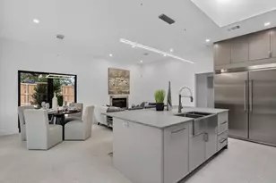 2405 Mesa Dr, Richardson, TX 75080 - Photo 11