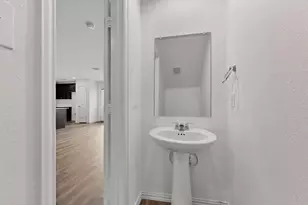 9206 Marilyn Pl, Dallas, TX 75227 - Photo 11