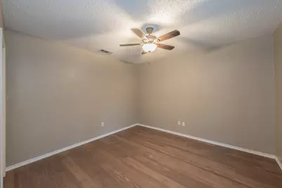 917 Bucknell Drive, Arlington, TX 76012 - Photo 9