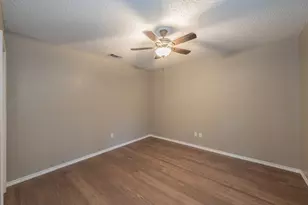 917 Bucknell Dr, Arlington, TX 76012 - Photo 9