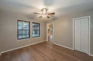 917 Bucknell Dr, Arlington, TX 76012 - Photo 11