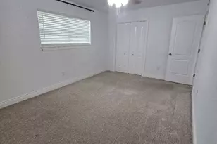 505 Galia St, Bowie, TX 76230 - Photo 23